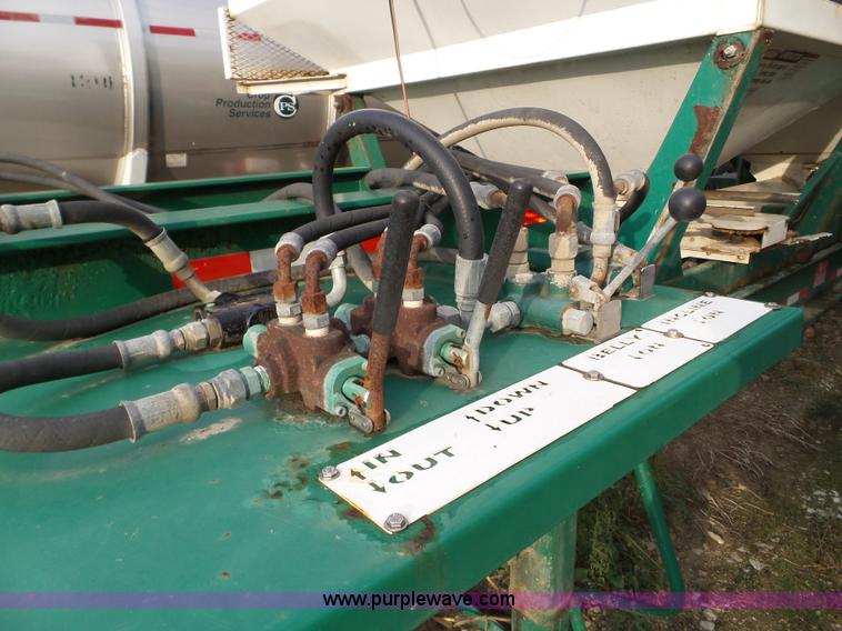 image for item L5035 2007 Doyle tender trailer