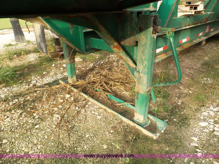 image for item L5035 2007 Doyle tender trailer