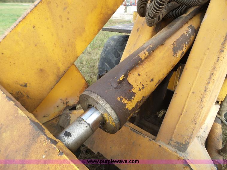image for item L5036 1994 NMC Swinger 240 wheel loader