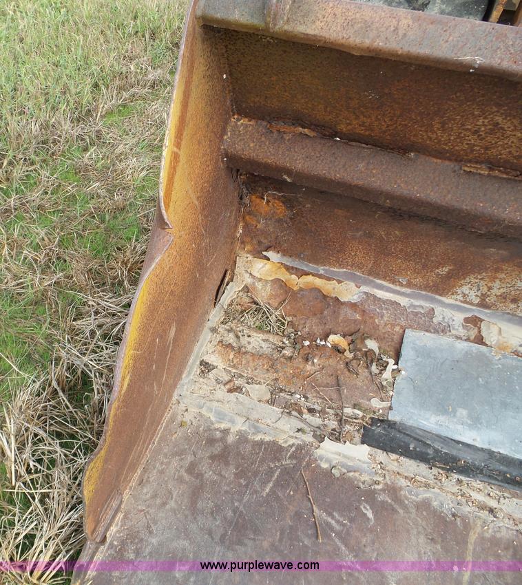 image for item L5036 1994 NMC Swinger 240 wheel loader