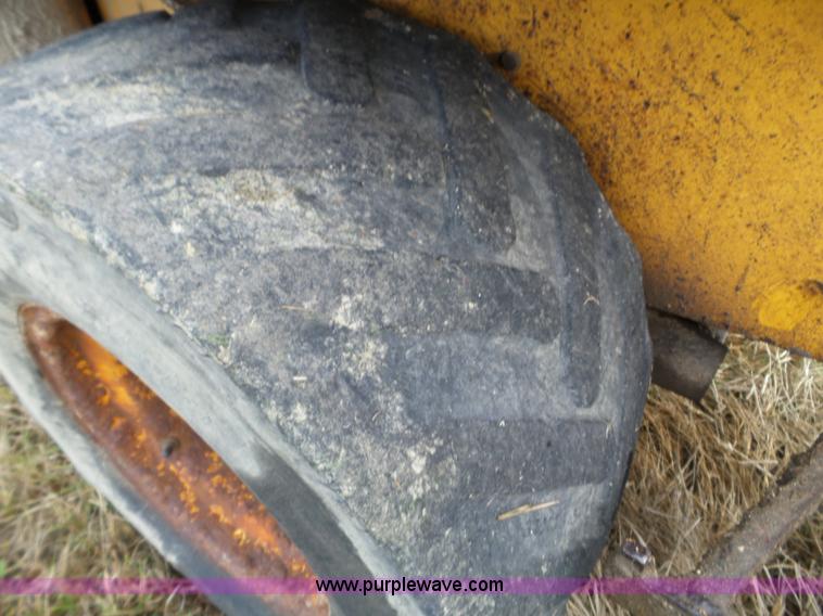 image for item L5036 1994 NMC Swinger 240 wheel loader