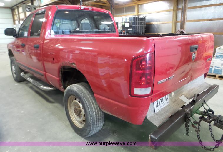 image for item L5038 2006 Dodge Ram 2500 Quad Cab pickup truck