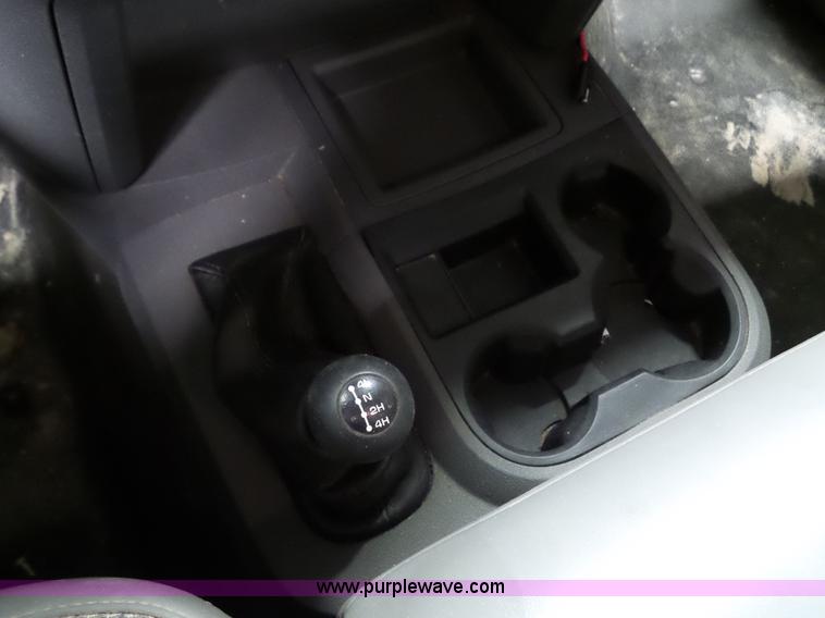 image for item L5038 2006 Dodge Ram 2500 Quad Cab pickup truck