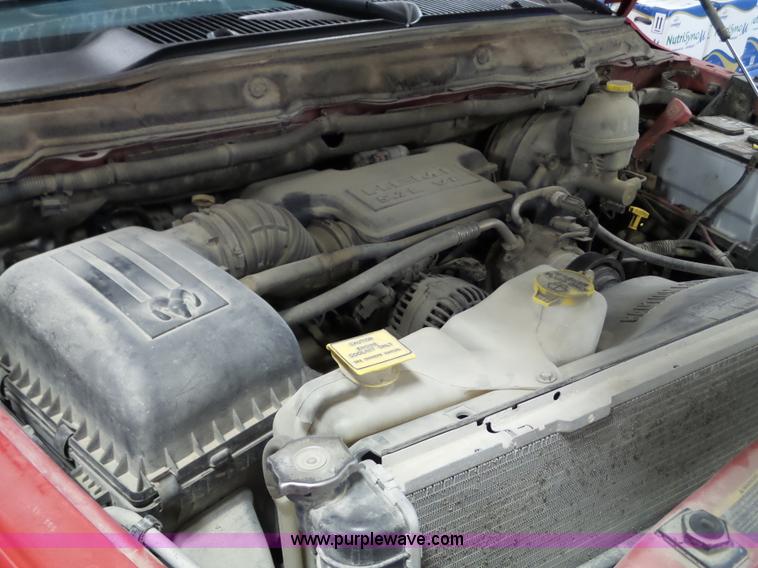 image for item L5038 2006 Dodge Ram 2500 Quad Cab pickup truck