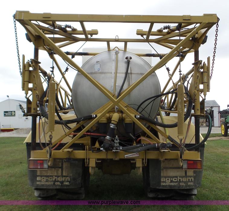 image for item L5039 1995 Ag-Chem TerraGator 1803 self-propelled sprayer