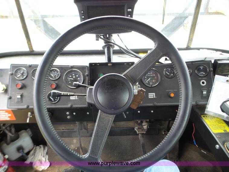 image for item L5039 1995 Ag-Chem TerraGator 1803 self-propelled sprayer