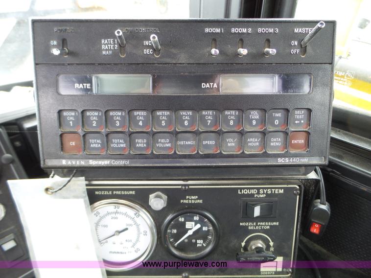 image for item L5039 1995 Ag-Chem TerraGator 1803 self-propelled sprayer