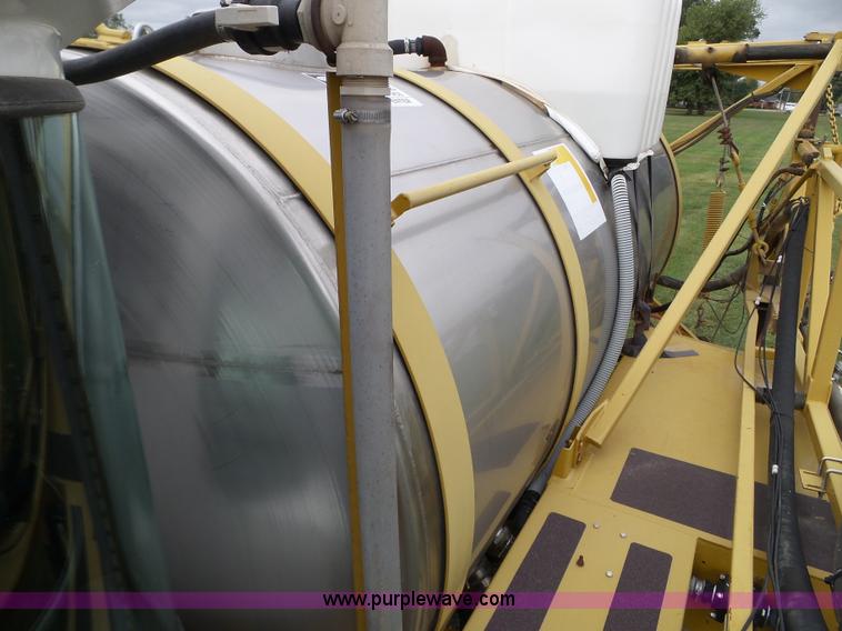 image for item L5039 1995 Ag-Chem TerraGator 1803 self-propelled sprayer