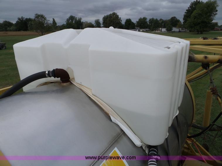 image for item L5039 1995 Ag-Chem TerraGator 1803 self-propelled sprayer