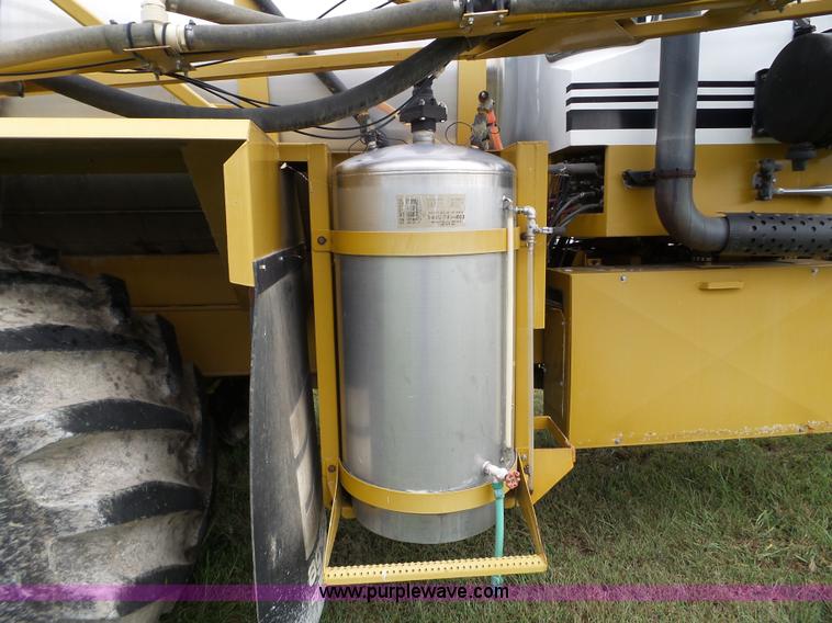 image for item L5039 1995 Ag-Chem TerraGator 1803 self-propelled sprayer