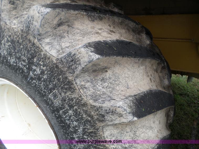 image for item L5039 1995 Ag-Chem TerraGator 1803 self-propelled sprayer