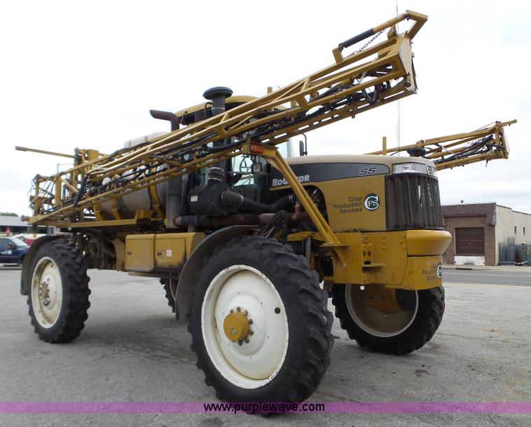 image for item L5042 2007 Ag-Chem RoGator 1074 SS self-propelled sprayer