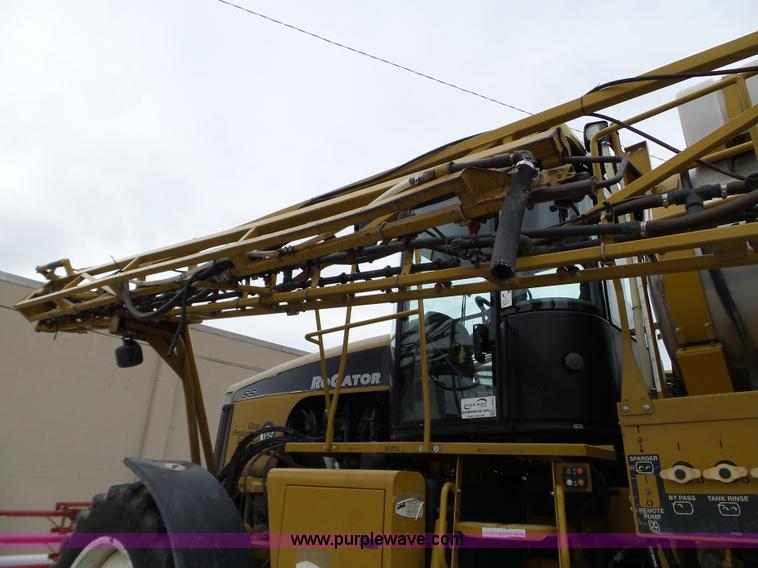 image for item L5042 2007 Ag-Chem RoGator 1074 SS self-propelled sprayer
