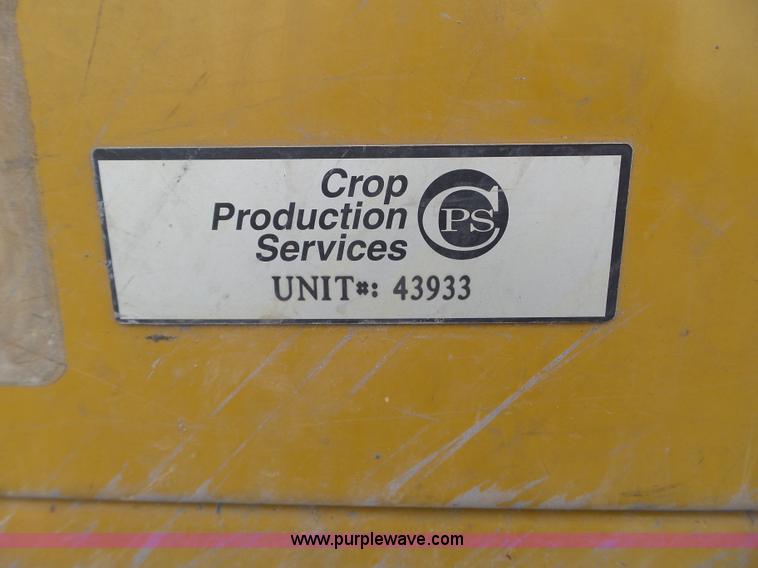 image for item L5042 2007 Ag-Chem RoGator 1074 SS self-propelled sprayer
