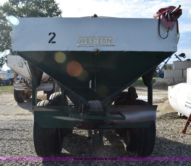 image for item L5046 Simonsen spreader