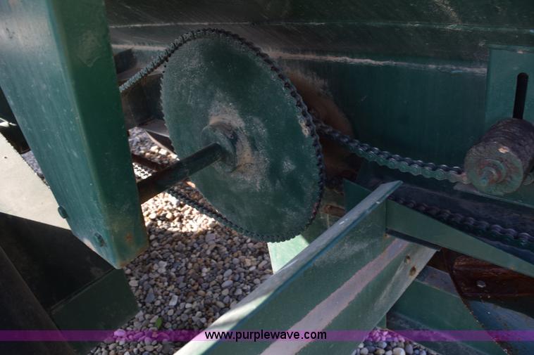 image for item L5046 Simonsen spreader