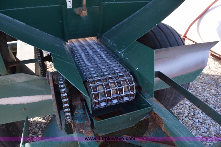 image for item L5046 Simonsen spreader