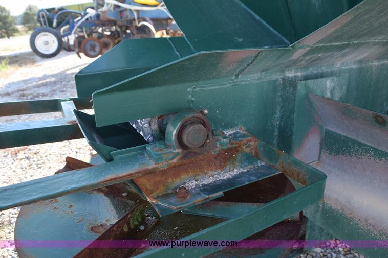 image for item L5046 Simonsen spreader