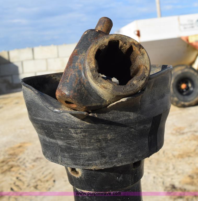 image for item L5049 Willmar Super 600 spreader