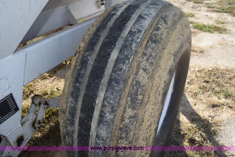 image for item L5049 Willmar Super 600 spreader