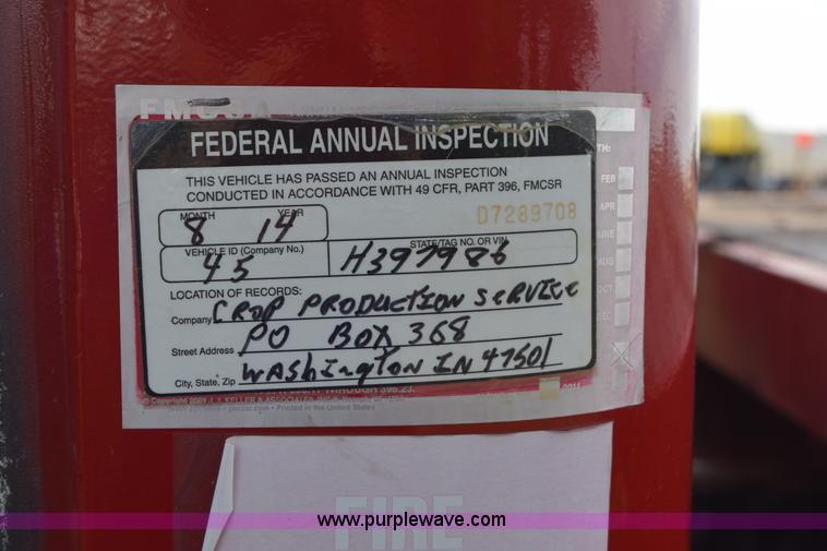 image for item L5052 1992 International 8100 flatbed truck