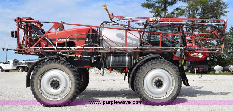 image for item L5053 2007 Case IH Patriot 3320 self-propelled sprayer