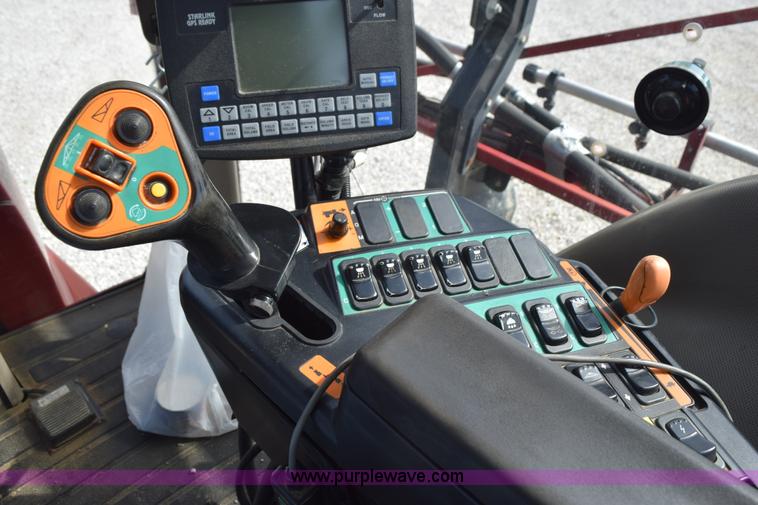 image for item L5053 2007 Case IH Patriot 3320 self-propelled sprayer