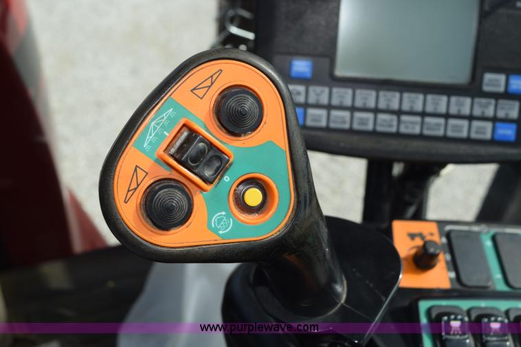 image for item L5053 2007 Case IH Patriot 3320 self-propelled sprayer