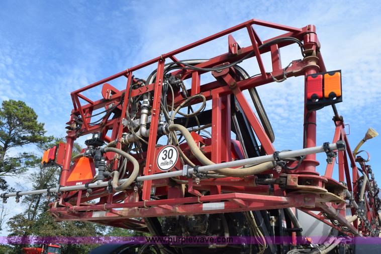 image for item L5053 2007 Case IH Patriot 3320 self-propelled sprayer
