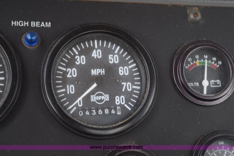 image for item L5054 2001 Case IH FLX 4330 self-propelled applicator