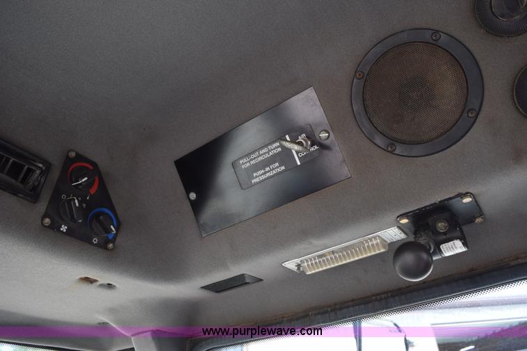 image for item L5054 2001 Case IH FLX 4330 self-propelled applicator