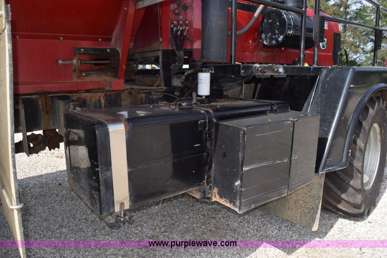 image for item L5054 2001 Case IH FLX 4330 self-propelled applicator