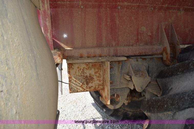 image for item L5054 2001 Case IH FLX 4330 self-propelled applicator