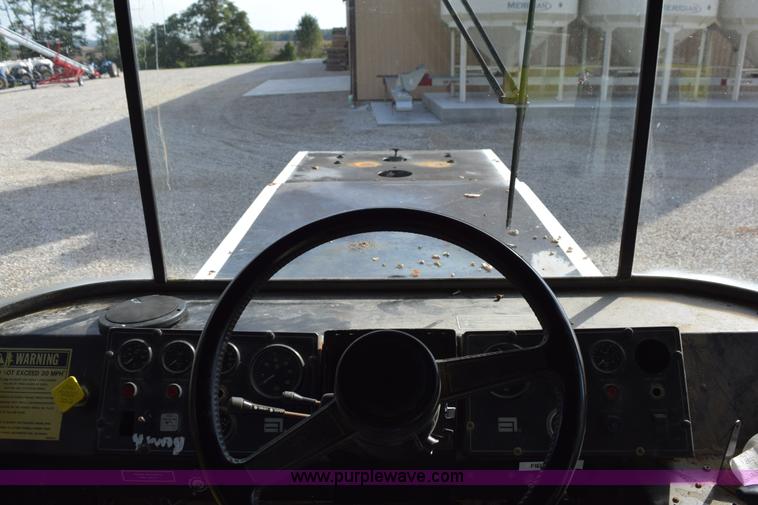 image for item L5060 1995 Ag-Chem TerraGator 1844 self-propelled applicator