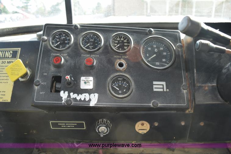 image for item L5060 1995 Ag-Chem TerraGator 1844 self-propelled applicator