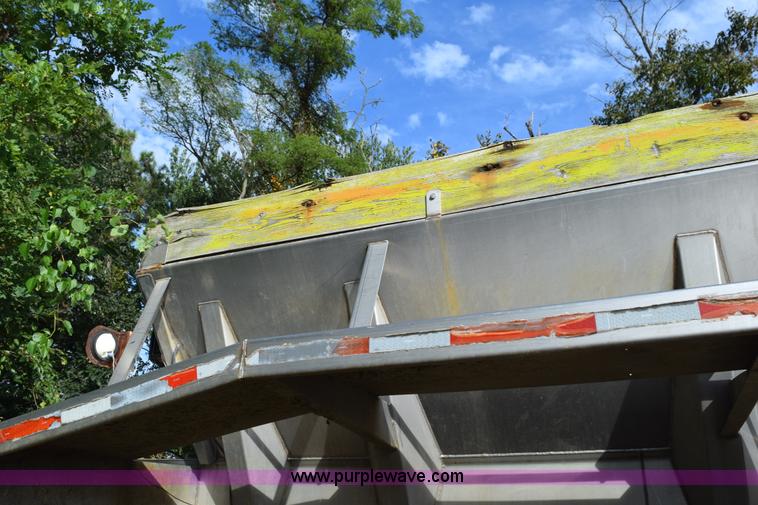 image for item L5060 1995 Ag-Chem TerraGator 1844 self-propelled applicator