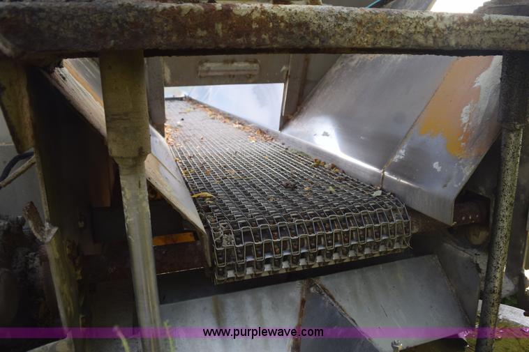 image for item L5060 1995 Ag-Chem TerraGator 1844 self-propelled applicator