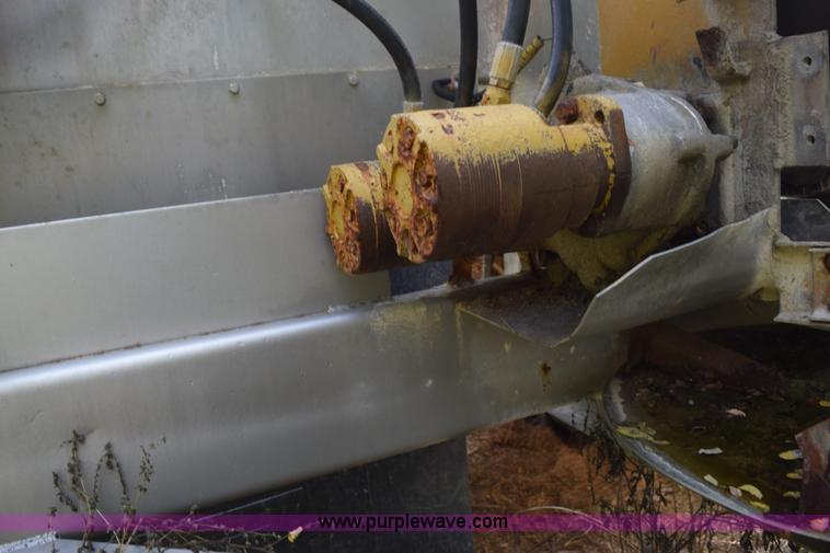 image for item L5060 1995 Ag-Chem TerraGator 1844 self-propelled applicator