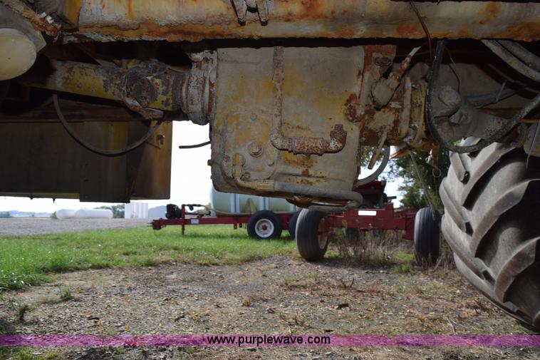 image for item L5060 1995 Ag-Chem TerraGator 1844 self-propelled applicator