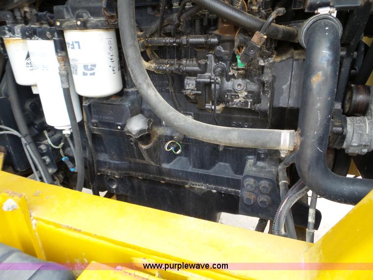 image for item L5061 2005 Ag-Chem TerraGator 8103 applicator cab and chassis