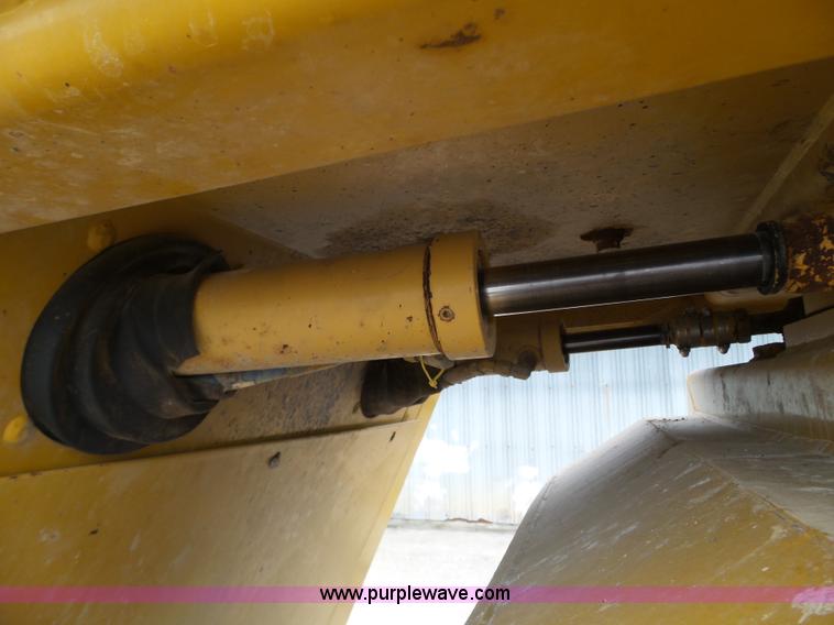 image for item L5061 2005 Ag-Chem TerraGator 8103 applicator cab and chassis