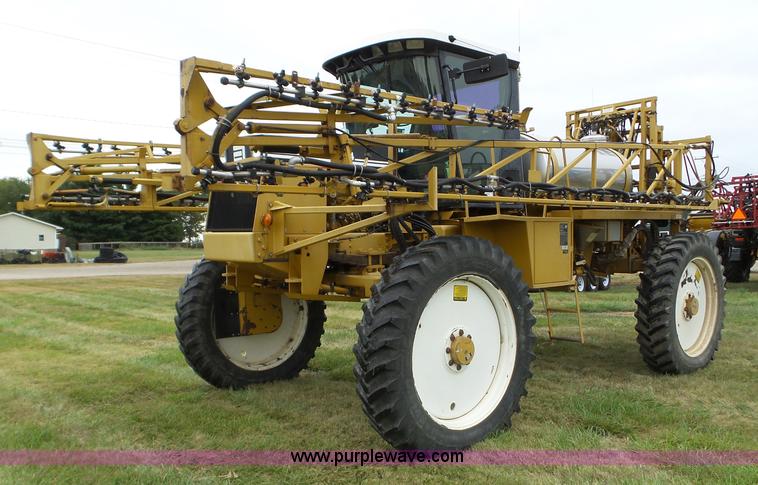image for item L5062 1999 Ag-Chem RoGator 854 self-propelled sprayer