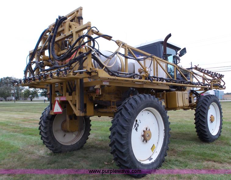 image for item L5062 1999 Ag-Chem RoGator 854 self-propelled sprayer