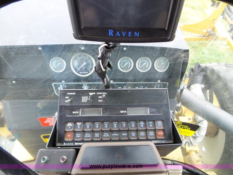 image for item L5062 1999 Ag-Chem RoGator 854 self-propelled sprayer