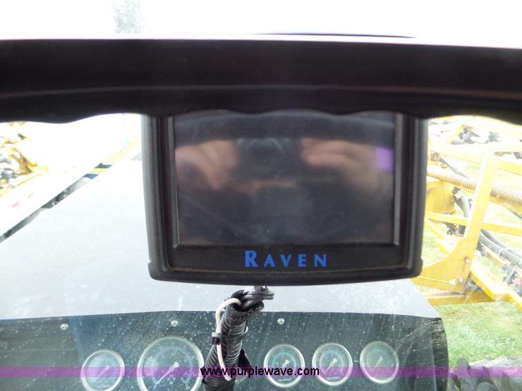 image for item L5062 1999 Ag-Chem RoGator 854 self-propelled sprayer