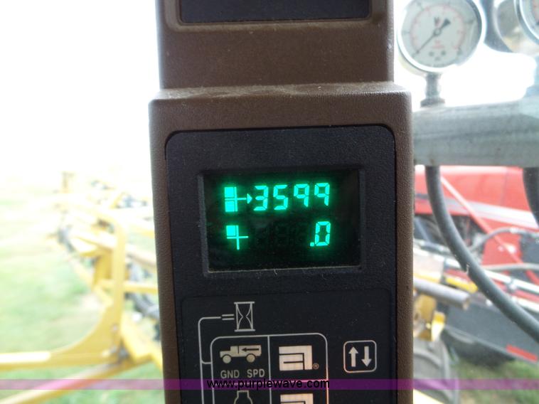 image for item L5062 1999 Ag-Chem RoGator 854 self-propelled sprayer