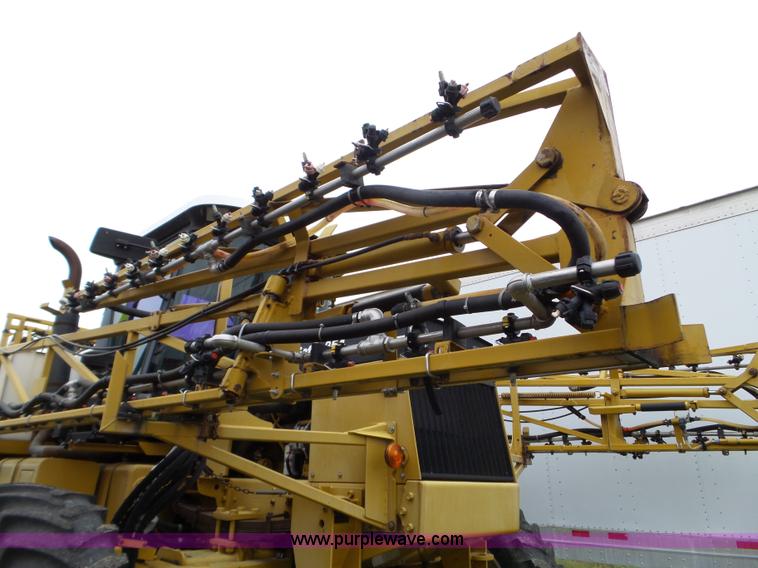 image for item L5062 1999 Ag-Chem RoGator 854 self-propelled sprayer
