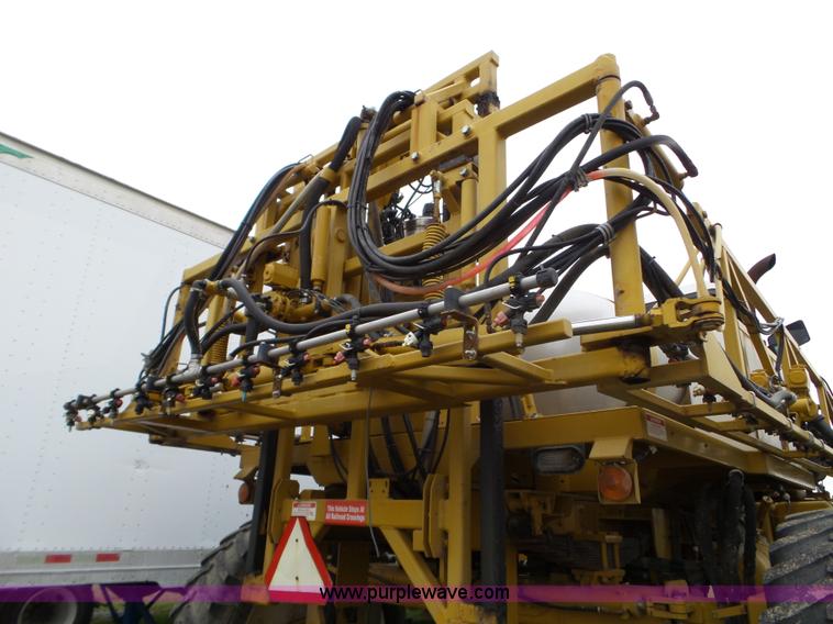 image for item L5062 1999 Ag-Chem RoGator 854 self-propelled sprayer