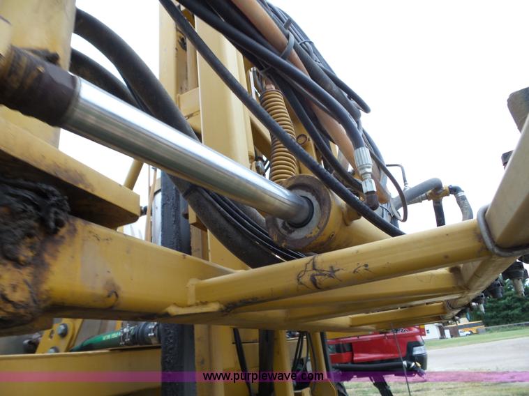 image for item L5062 1999 Ag-Chem RoGator 854 self-propelled sprayer