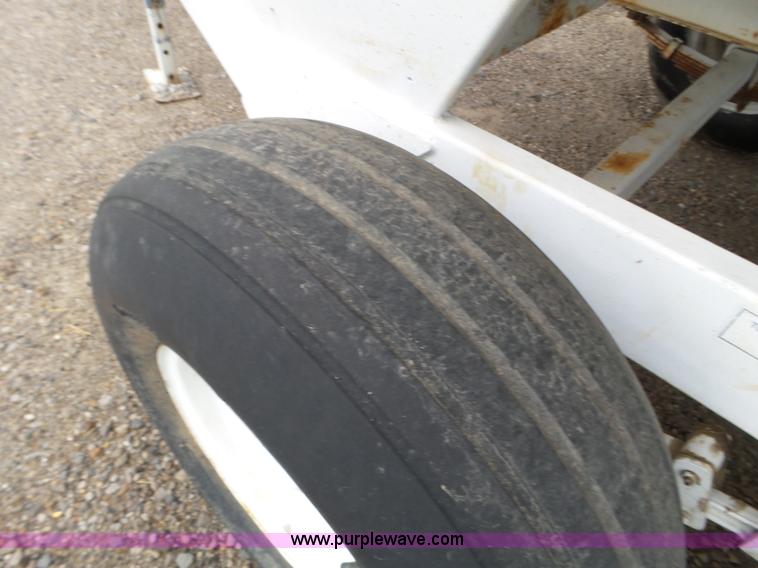 image for item L5063 Willmar Super 500 spreader